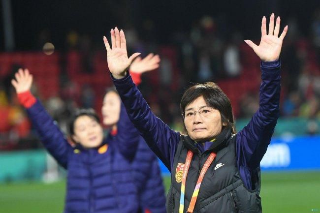 成人国产在线24小时播放视频