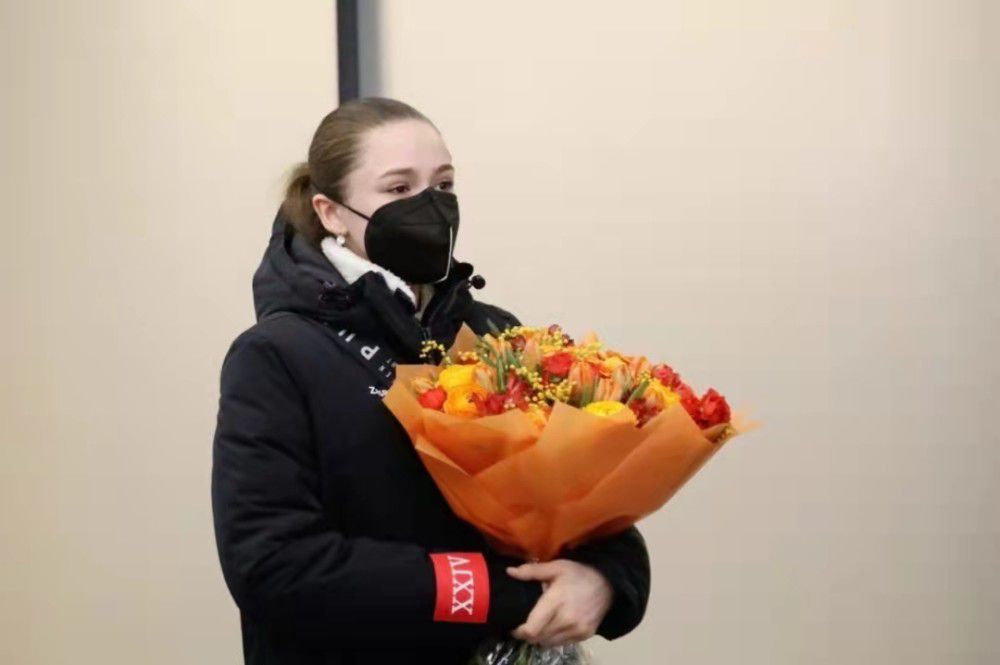 激情另类国内一区二区视频